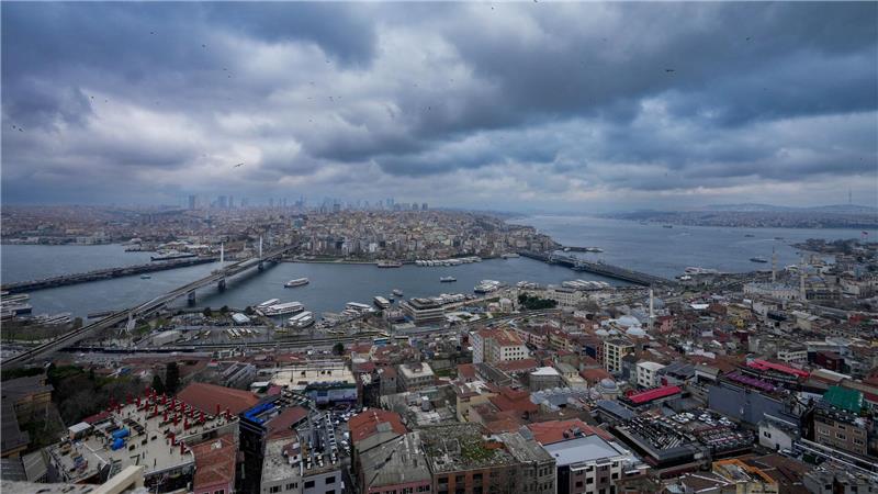Warum ein noch stärkeres Erdbeben bei Istanbul erwartet wird In der Metropole Istanbul - in der rund 16 Millionen Menschen leben - könnte es bald zu einem noch deutlich stärkeren Erdbeben kommen. (Archivbild)