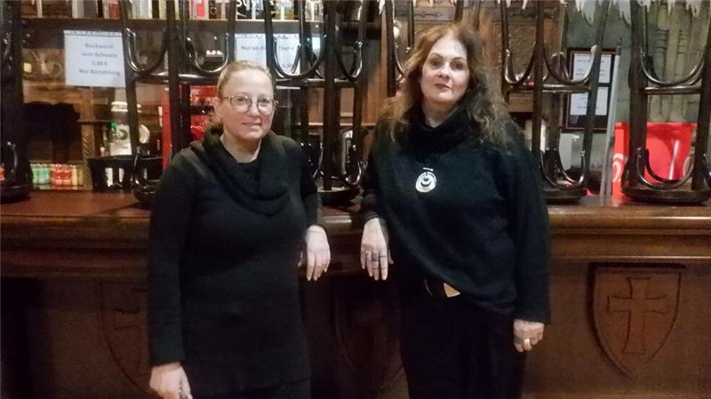 Goslarer Nachtschicht: Konzerte und Partys statt Großraumdisco In der Nachtschicht geht es weiter, aber anders. Betriebsleiterin Sonja Bröckling und Musikscout Tina Lopatar haben schon viele Veranstaltungen geplant.
