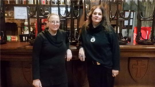 In der Nachtschicht geht es weiter, aber anders. Betriebsleiterin Sonja Bröckling und Musikscout Tina Lopatar haben schon viele Veranstaltungen geplant.