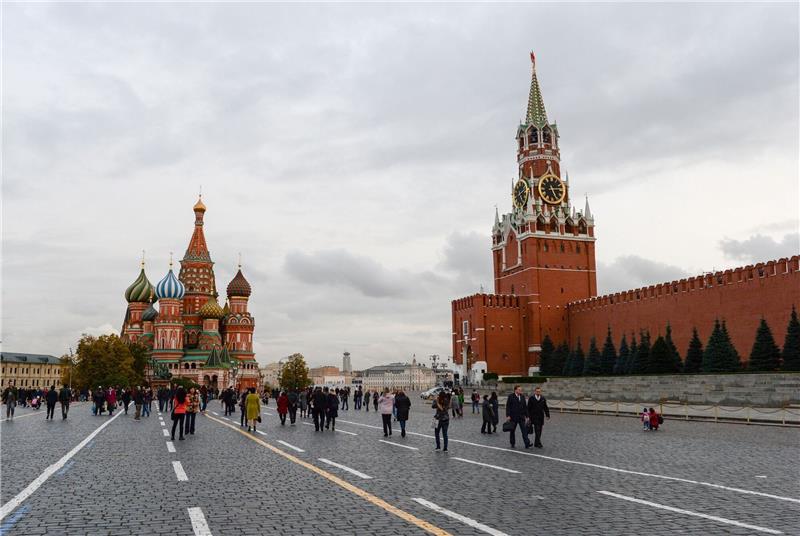 Medien: Abgestürzte Kampfdrohne im Gebiet Moskau gefunden In der Nähe der russischen Hauptstadt wurde Medienberichten zufolge eine mit Sprengstoff gefüllte abgestürzte Kampfdrohne gefunden.