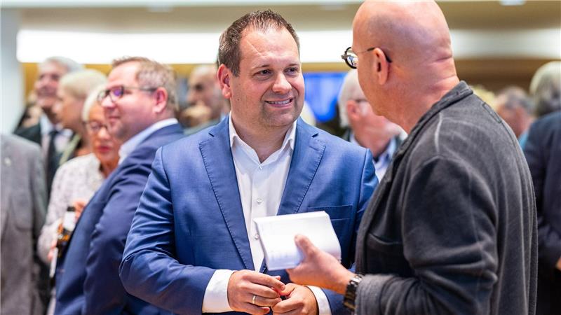 In der Ruhrgebietsstadt Hagen entschied der CDU-Kandidat Dennis Rehbein (l.) die Stichwahl klar für sich.