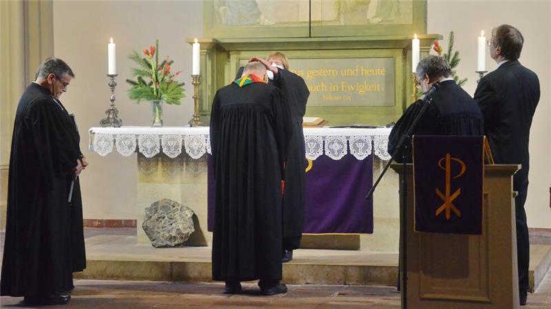 Oberharzer Pastor Helmut Fiedler-Gruhn in Ruhestand verabschiedet In der St.-Salvatoris-Kirche wird Helmut Fiedler-Gruhn in den Ruhestand verabschiedet.