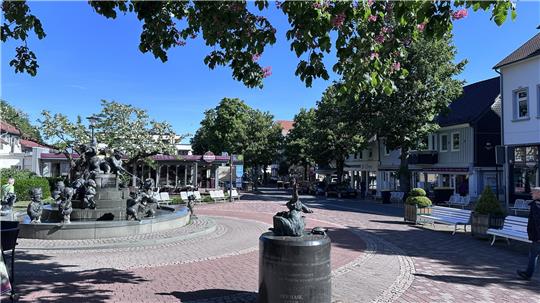 In der Stadtmitte, die früher Verkehrsbüro hieß, steht der Jungbrunnen. Soll sich das künftig auch im Namen widerspiegeln?
