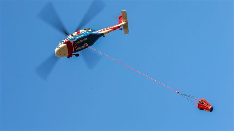 Waldbrände in Südeuropa: Feuer wütet bei Athen In der Türkei wurden seit Mittwoch mehr als 300 Feuer im ganzen Land bekämpft.