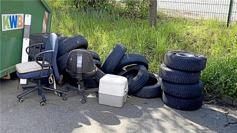 In der Vergangenheit werden während der Aktion „Saubere Landschaft“ mitunter sogar Autoreifen und Bürostühle aufgelesen. Im vergangenen Jahr hat die Menge an gesammeltem Müll aber abgenommen.