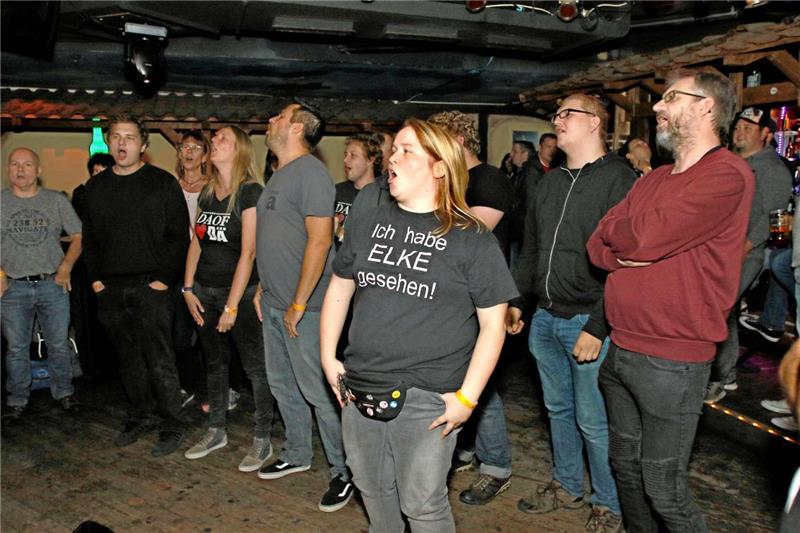 In der „Zicke“ gibt es dank der „Kassenpatienten“ Ärzte-Songs zum Mitsingen.