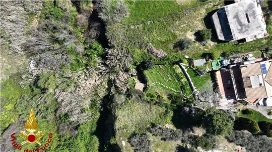 In der kleinen italienischen Region Molise hat sich ein Erdrutsch reaktiviert. Dutzende Menschen wurden evakuiert. Die Verkehrsverbindungen sind derzeit unterbrochen.