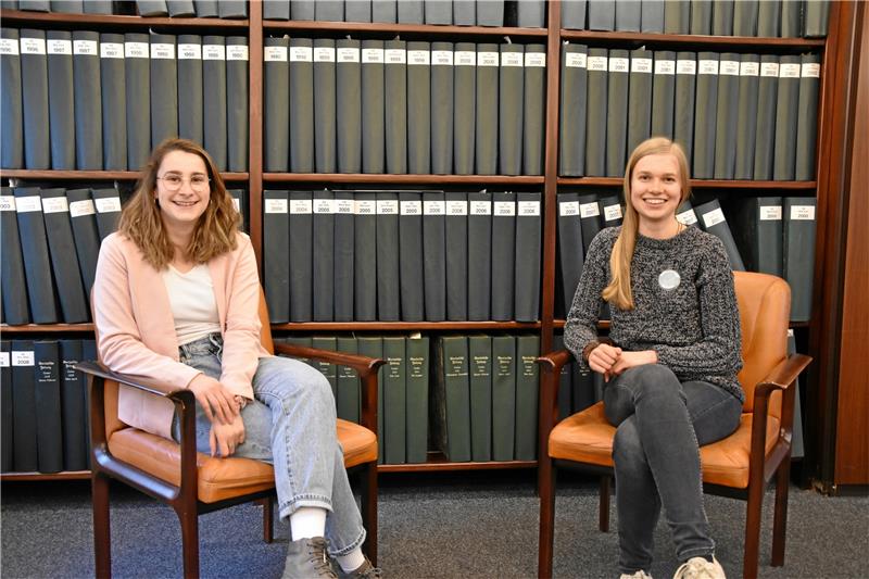 GZ-Podcast mit Lilly Kleinkauf: Darf eine Klimaschützerin fliegen? In der neuen Folge des GZ-Podcast „Gäste-Zimmer“ tauschen sich Caterina Klaeden und Lilly Kleinkauf über das Thema Klimaschutz und Verzicht aus. Foto: Roß