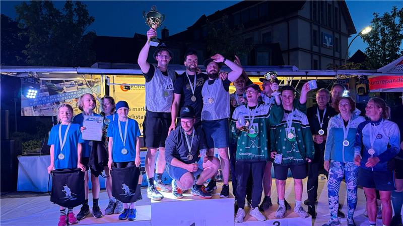 In der offenen Teamwertung schaffen es die „Ostseerobben 2. Wahl“ auf Platz 1, vor dem Kinderteam „Chicken Bananas“ und „BraunlageÜ17“.