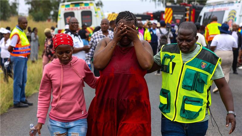 In der südafrikanischen Stadt Vanderbijlpark, in der Nähe von Johannesburg, wurden 13 Kinder bei einem Schulbus-Unfall getötet.