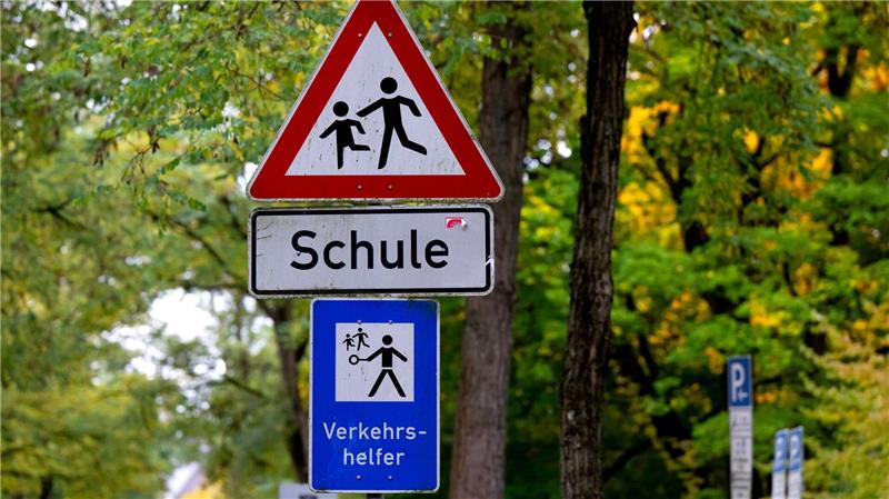 ACE: Sicherheit von einem Drittel der Schulwege mangelhaft In die Bewertung des ACE-Schulweg-Index ist das Verhalten von sogenannten Elterntaxis sowie die Verkehrsinfrastruktur im nahen Schulumfeld eingeflossen.