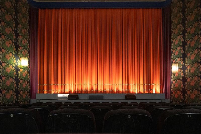 Kinos haben sich nach Pandemie wieder deutlich erholt In diesem Jahr sind wieder mehr Menschen ins Kino gegangen. Allerdings wurde das Vor-Corona-Niveau von 2019 noch nicht erreicht.