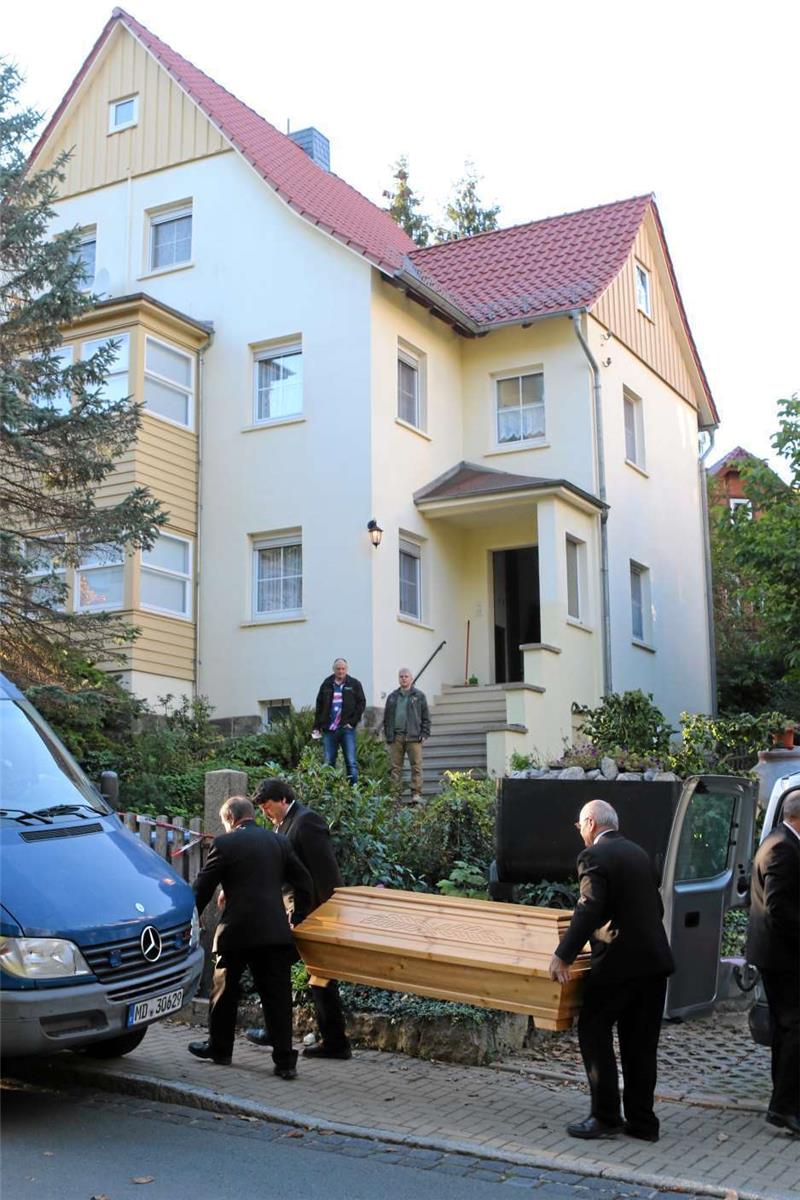 Familiendrama in Wernigerode: drei Tote In diesem Wohnhaus wurden die drei Leichen gefunden. Foto: Bein