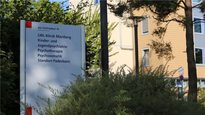 Messer-Attacke in Psychiatrie-Küche: Betreiber widerspricht In dieser LWL-Klinik soll eine 13-Jährige eine Betreuerin angegriffen und verletzt haben. (Archivbild)