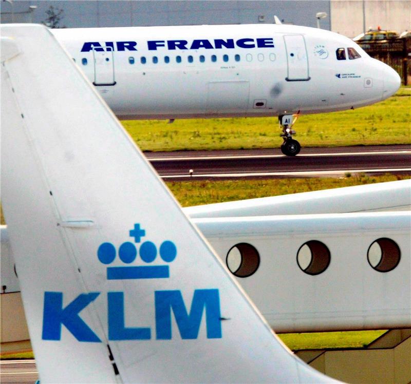 Frau bringt im Flugzeug Baby zur Welt In eimen Flugzeug der KLM brachte eine Frau ein Kind zur Welt (Archivbild).