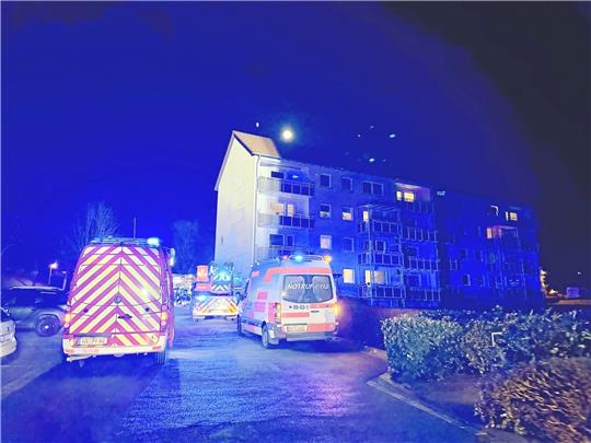 In einem Haus am Pfingstanger löst ein Mülleimer einen Brandeinsatz der Feuerwehr aus.  Foto: Feuerwehr