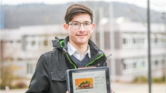 In einer Petition hat Lucas Fuchs rund 580 Unterschriften für einen Dönerstand in Essingen gesammelt. 