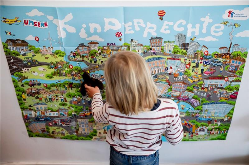 Missbrauchsbeauftragte wirbt für Kinderrechte im Grundgesetz In ihrem Koalitionsvertrag hatten SPD, Grüne und FDP festgehalten, Kinderrechte ausdrücklich im Grundgesetz zu verankern.