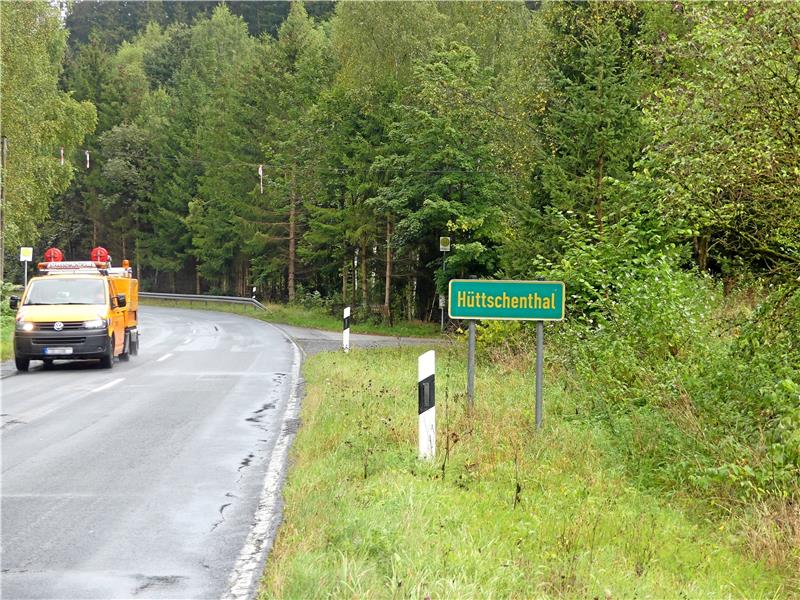 In mehreren Abschnitten soll die L 515 saniert werden. Aus Gründen der Arbeitssicherheit sei dafür eine Vollsperrung zwingend erforderlich, so die Straßenbaubehörde. Foto: Römhild