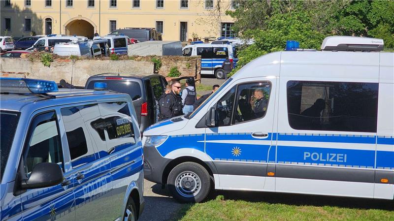 Was ist das „Königreich Deutschland“? In mehreren Bundesländern fanden Durchsuchungen und Festnahmen statt.