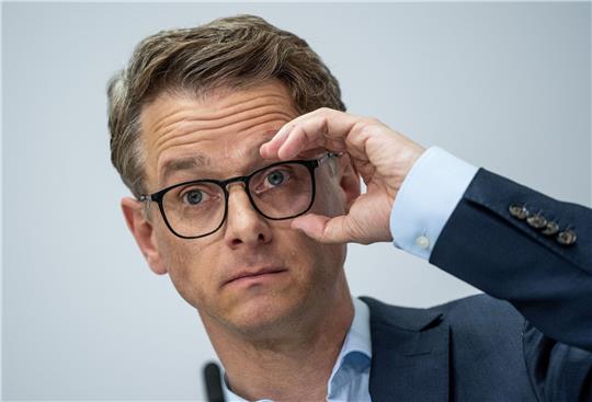 «In so einer Zeit erwarten die Menschen von der Politik Orientierung und Halt»: Carsten Linnemann.