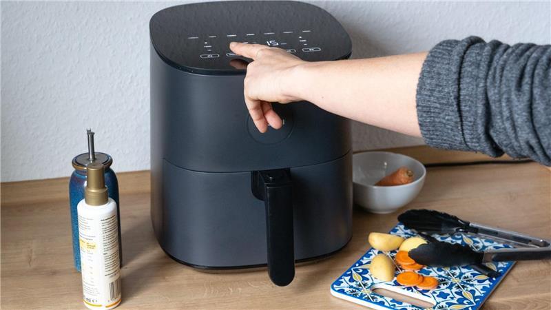 In vielen deutschen Küchen hat der Airfryer inzwischen seinen festen Platz.