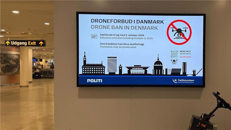 Drohnenwall an der Ostflanke: EU ringt um Aufrüstungskurs Info am Flughafen in Kopenhagen: In Dänemark sind Drohnenflüge wegen des hochrangigen Treffens bis zum 3. Oktober verboten.
