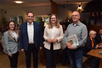 Ingo Henze und Elena Brunke Rudloff duellieren sich beim GZ-Wahlforum in Langelsheim.