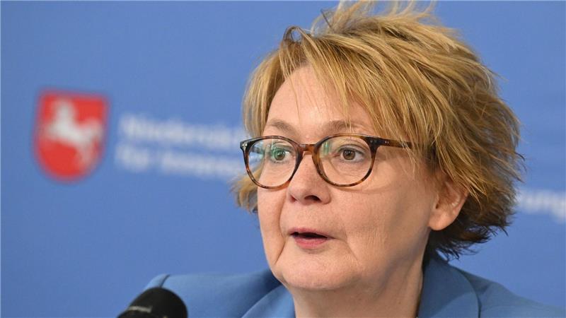 Innenministerin Daniela Behrens sieht im Rechtsextremismus die größte Bedrohung für Gesellschaft und Demokratie.