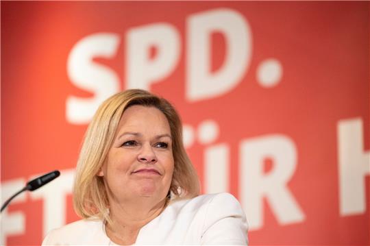 Innenministerin Nancy Faeser(SPD) steht als erste Frau in der Geschichte der Bundesrepublik an der Spitze des Bundesinnenministeriums.
