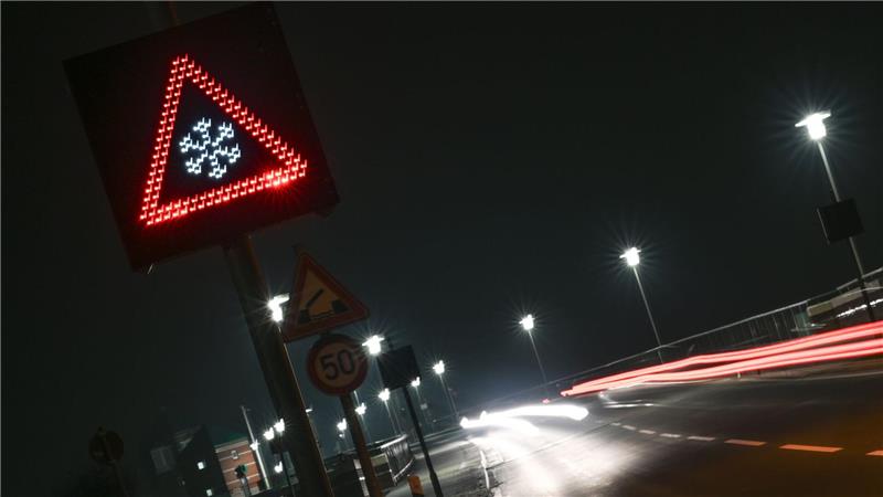 Insbesondere im Nordwesten Niedersachsens ist es bis vormittags besonders glatt. 