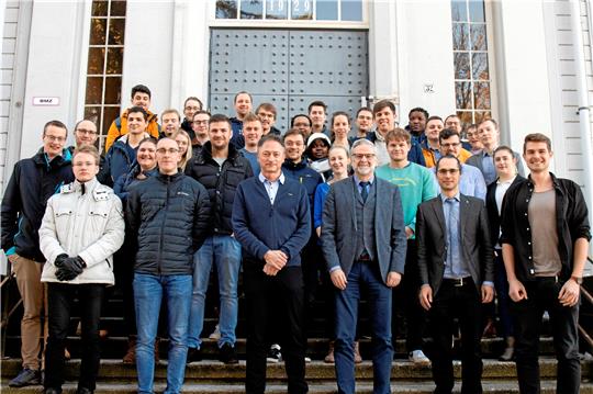 Insgesamt 25 Studenten nehmen am Wettbewerb teil. Foto: IMW