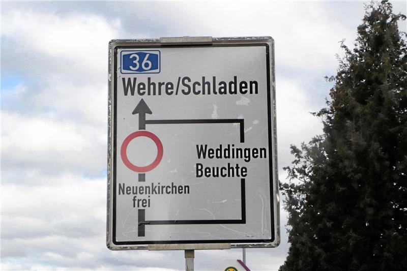 L500 für Umbau der Gielder Kreuzung monatelang voll gesperrt Insgesamt führen drei Umleitungen den Verkehr um die Gielder Kreuzung herum. Foto: Gereke
