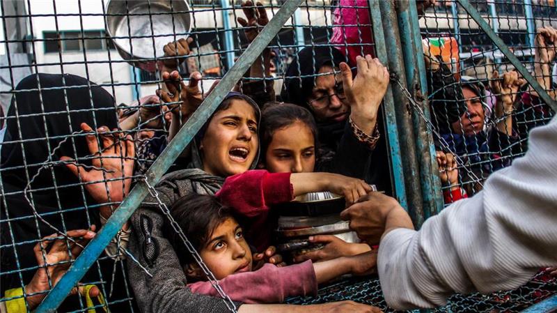 Experten: Unmittelbare Gefahr einer Hungersnot in Nord-Gaza International anerkannte Experten für Ernährungssicherheit schlagen mit Blick auf den Norden des Gazastreifens Alarm. Schon im Frühjahr, als dieses Bild entstand, war die humanitäre Lage schwierig. (Archivbild)