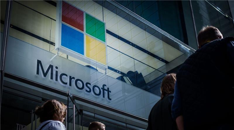 Investiert weiter in Künstliche Intelligenz: Microsoft.