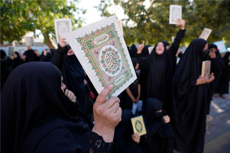 Dänische Opposition gegen Verbot von Koranverbrennungen Irakische Frauen in Bagdad protestieren gegen Koranverbrennungen in Dänemark und Schweden.
