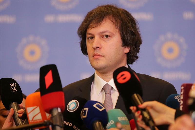 Georgien hat neuen Ministerpräsidenten Irakli Kobachidse war bislang Vorsitzender der Regierungspartei Georgischer Traum. Seine Nominierung als Regierungschef geht auf den Oligarchen Bidsina Iwanischwili zurück.