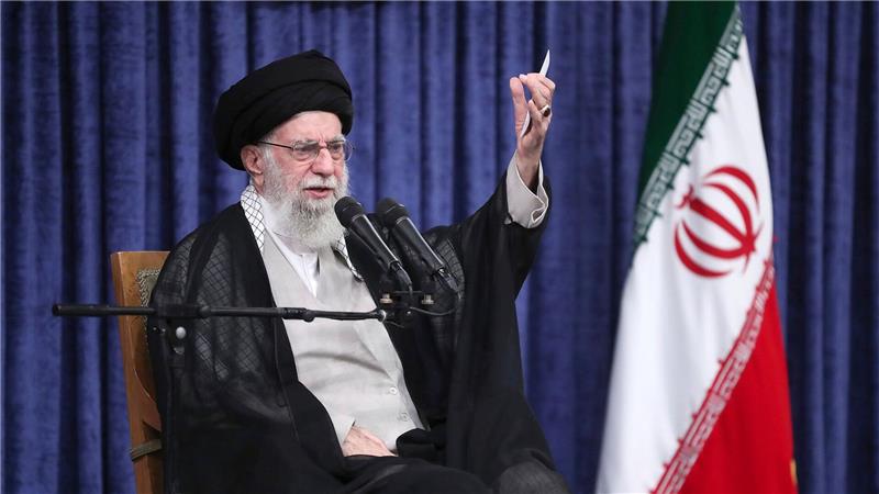 Irans Führer: Probleme mit USA unter Trump „unlösbar“ Irans oberster Führer Ali Chamenei bezeichnet die Probleme mit den USA unter Präsident Donald Trump als „unlösbar“. (Archivbild)