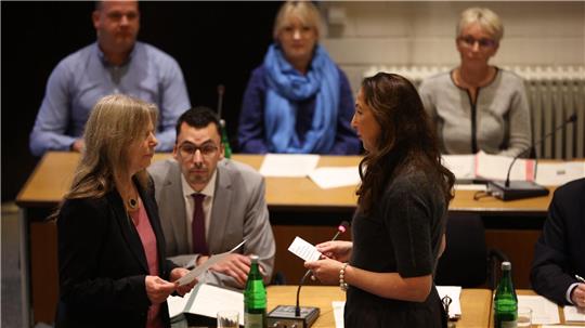 Iris Stalzer wird als Bürgermeisterin vereidigt