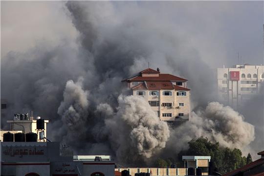 Israel reagiert seit den Massakern der Hamas mit schweren Luftangriffen auf den Gazastreifen.