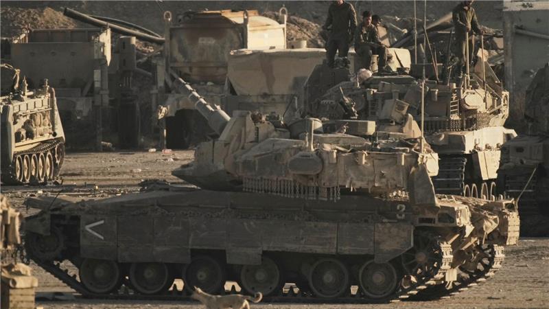 Israelische Panzer an der Grenze zum Gazastreifen. 