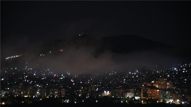 USA und Israel wollen Gaza-Hilfe an Hamas vorbei liefern Israels Luftwaffe griff einmal mehr Militärstellungen in Syrien an.
