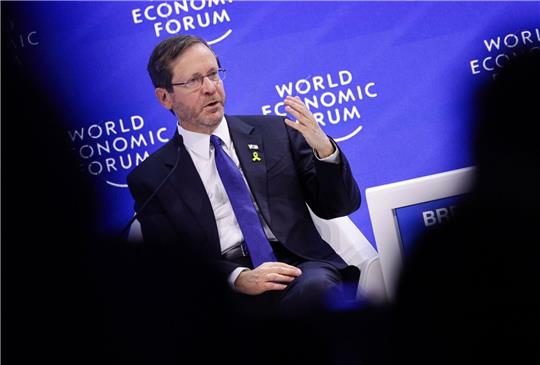Israels Präsident Izchak Herzog spricht auf einer Veranstaltung beim Weltwirtschaftsforum in Davos.