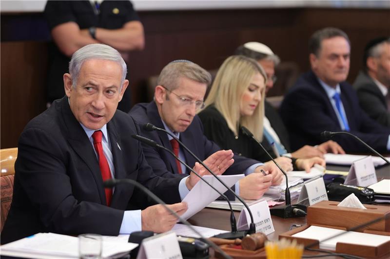 Israel: Warnung vor schweren Schäden bei Justizumbau Israels Premier Benjamin Netanjahu während einer Kabinettssitzung.