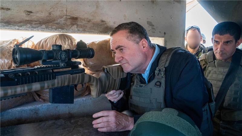 Israels Verteidigungsminister Israel Katz bei einem Truppenbesuch. (Archivbild)