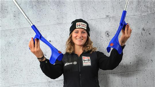 Ist ihre Krücken wieder los: Snowboarderin Ramona Hofmeister. (Archivbild)