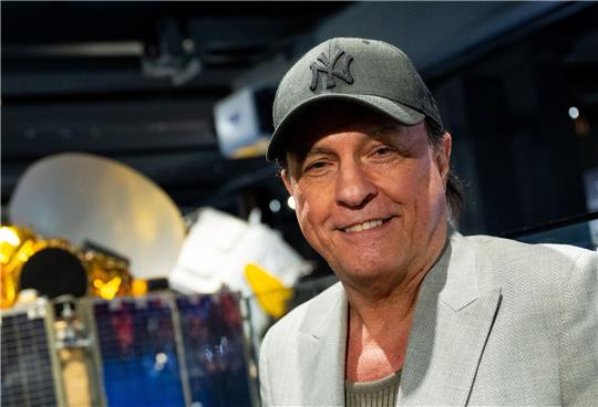 Ist mit "Major Tom" zurück in den Charts: Sänger Peter Schilling.