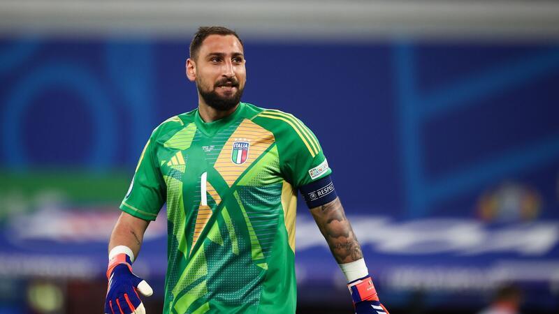 Donnarumma über Elfer im Training: „Ein paar reingelassen“ Italiens Torhüter Gianluigi Donnarumma reagiert auf dem Platz.