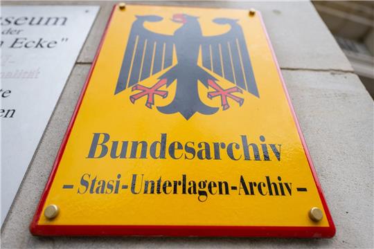 Jährlich werden immer noch rund 30.000 Anträge auf Einsicht in Stasi-Akten gestellt.