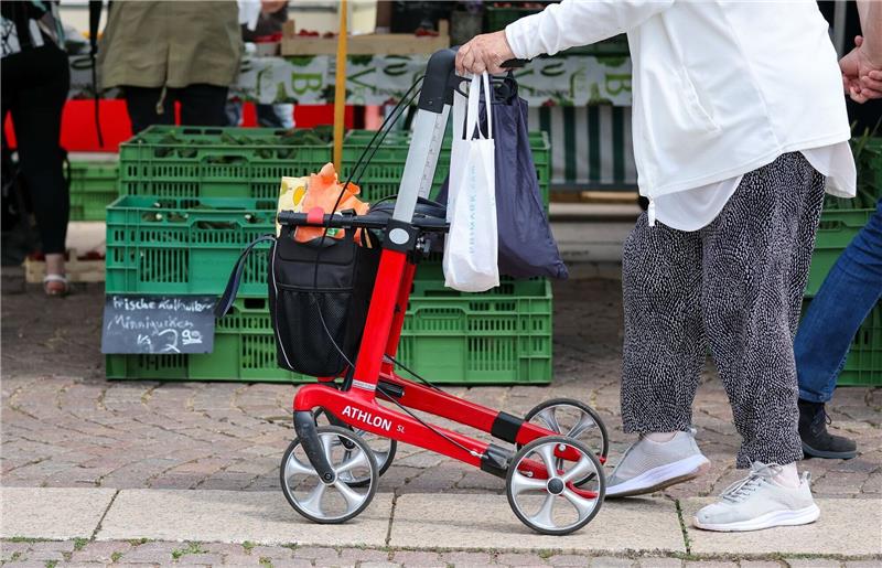 Jährliche Rentenanpassung: Auch in diesem Jahr bekommen Rentner ab dem 1. Juli deutlich mehr Geld.